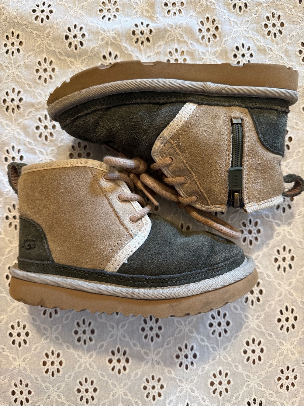 UGG Kids Two-Tone Suede Boot in Beige and Olive